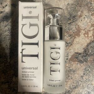 TIGI Universal Tinted Primer – White Bottle with Silver Pump